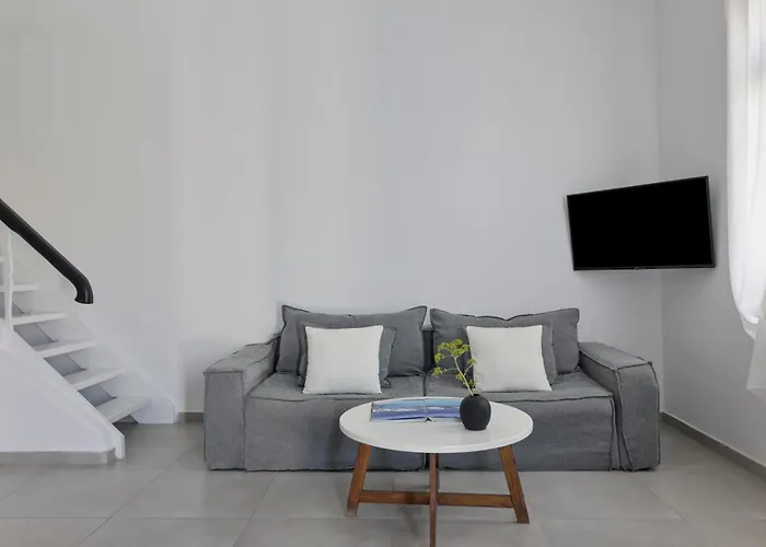 Pietra E Mare - Mykonos Moments By Mr And Mrs White